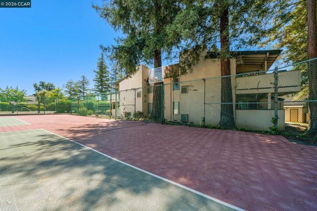 5460 Concord Blvd B8, Concord, CA 94521