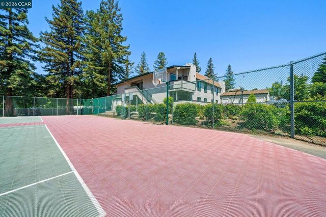 5460 Concord Blvd B8, Concord, CA 94521