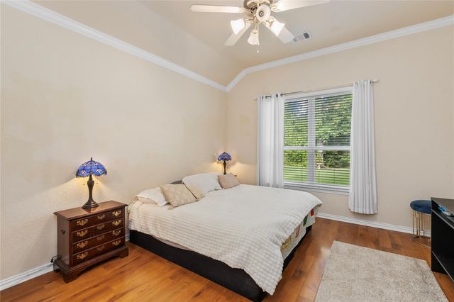 68 Hallmark Drive, Conroe, TX 77304