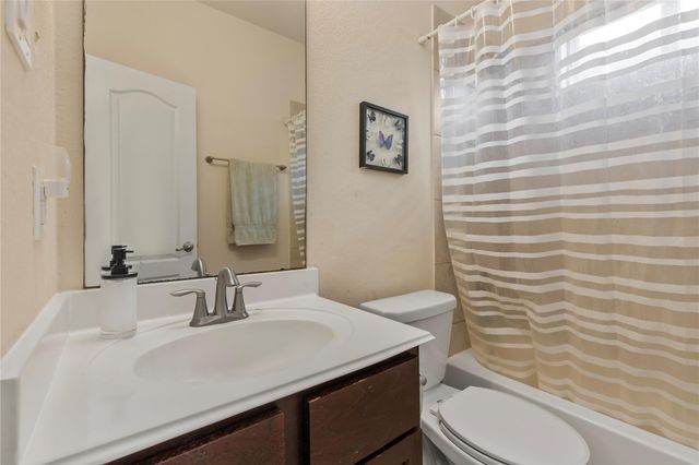 68 Hallmark Drive, Conroe, TX 77304