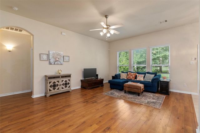 68 Hallmark Drive, Conroe, TX 77304