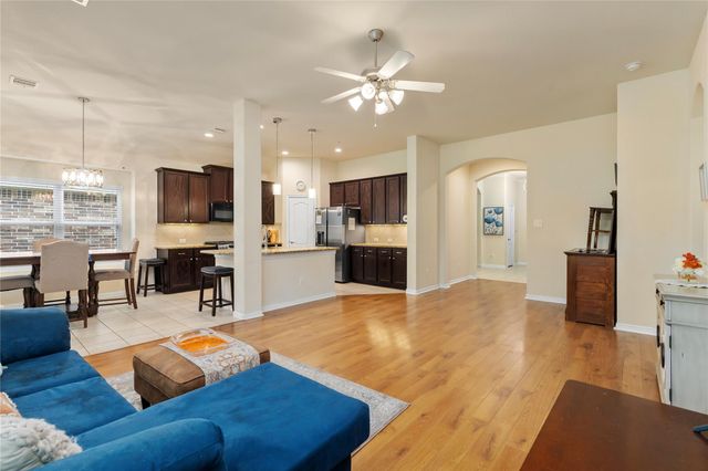 68 Hallmark Drive, Conroe, TX 77304