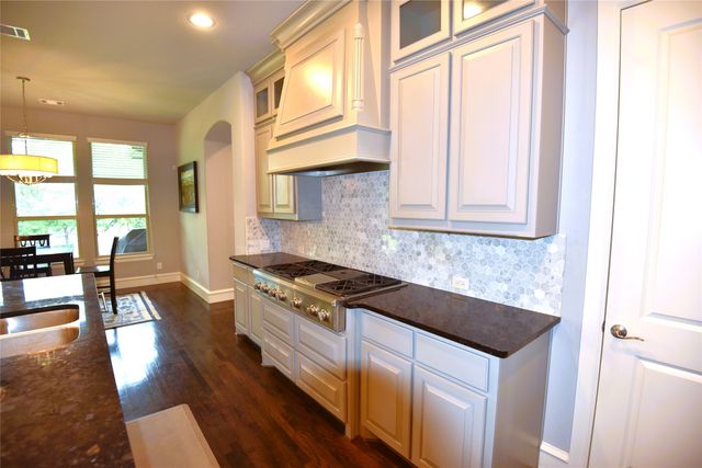 200 Montrose Lane, Southlake, TX 76092