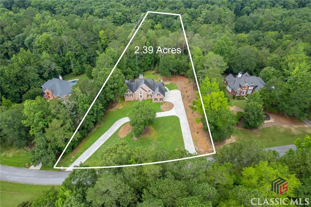 Image 2 of property listing at 50 Highlands Ridge Lane, Oxford, GA 30054