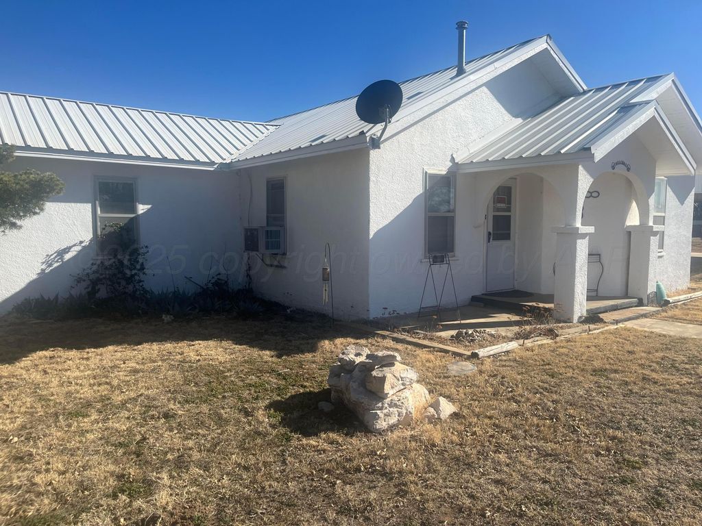 517 S Orpe, Clarendon, TX 79226