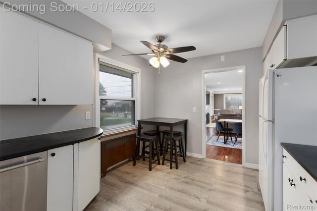 22609 Lange Street, St. Clair Shores, MI 48080