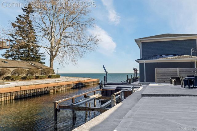 22609 Lange Street, St. Clair Shores, MI 48080