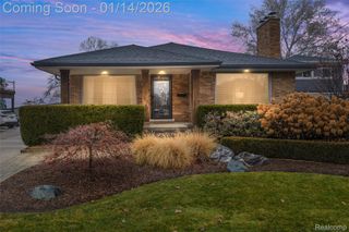 22609 Lange Street, St. Clair Shores, MI 48080