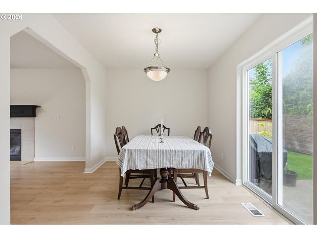 1232 ELDER Pl, Cornelius, OR 97113