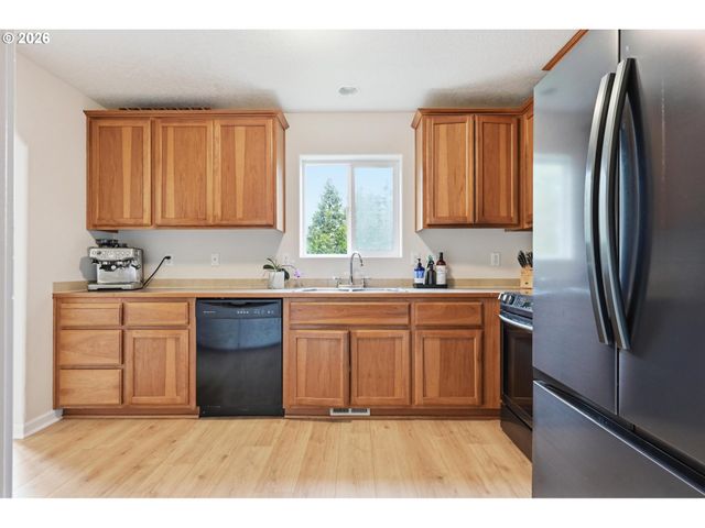 1232 ELDER Pl, Cornelius, OR 97113