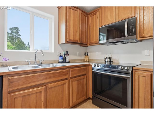 1232 ELDER Pl, Cornelius, OR 97113