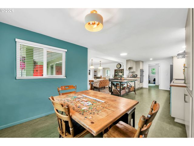 85385 RIDGEWAY Rd, Pleasant Hill, OR 97455