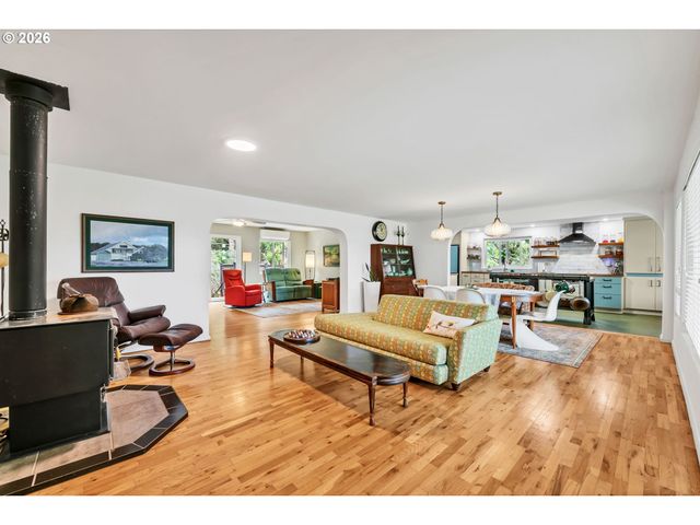 85385 RIDGEWAY Rd, Pleasant Hill, OR 97455