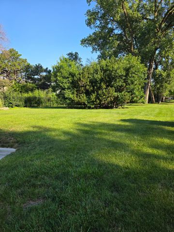 6638 Camden Drive, Brooklyn Center, MN 55430