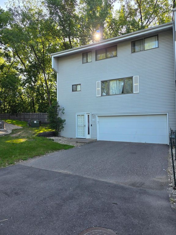 6638 Camden Drive, Brooklyn Center, MN 55430
