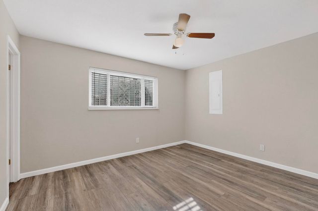 1920 Sanford Avenue SW, Albuquerque, NM 87105