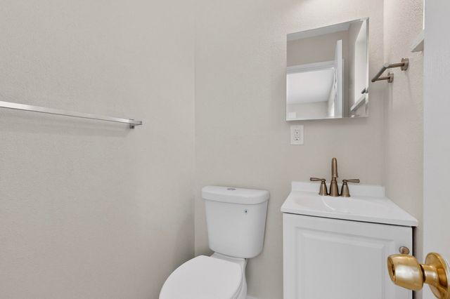 1920 Sanford Avenue SW, Albuquerque, NM 87105