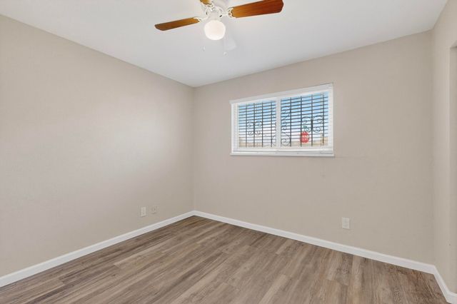 1920 Sanford Avenue SW, Albuquerque, NM 87105