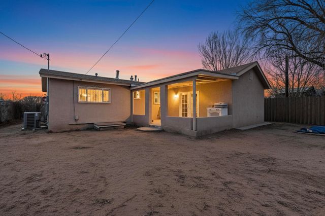 1920 Sanford Avenue SW, Albuquerque, NM 87105