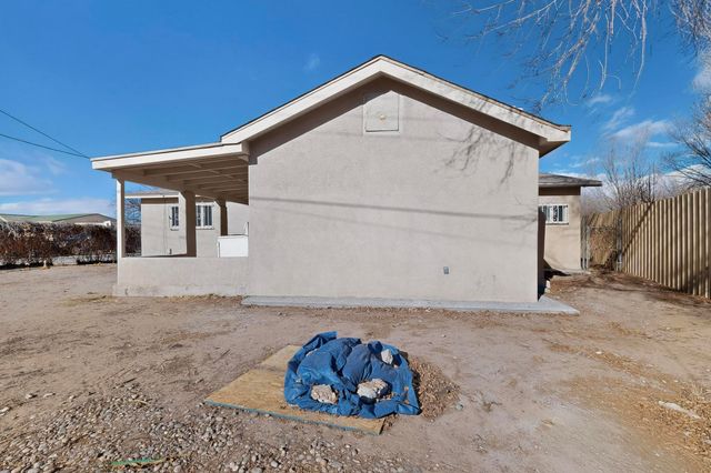 1920 Sanford Avenue SW, Albuquerque, NM 87105