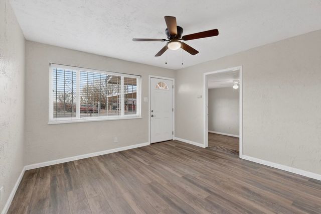 1920 Sanford Avenue SW, Albuquerque, NM 87105