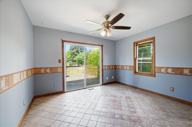 13 Saddlewood Court, Sugar Grove, IL 60554