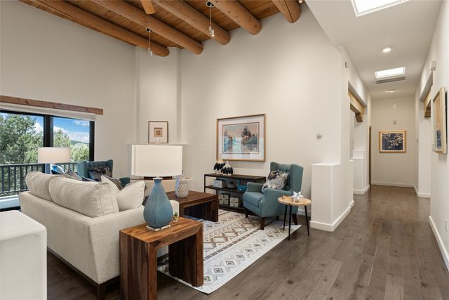 901 Allahna Way, Santa Fe, NM 87501