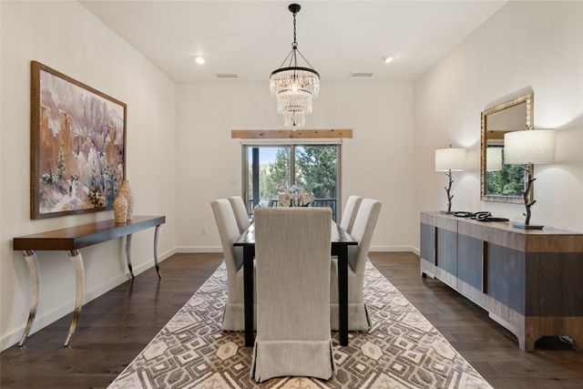 901 Allahna Way, Santa Fe, NM 87501
