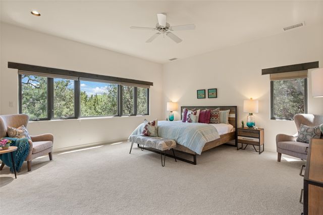 901 Allahna Way, Santa Fe, NM 87501