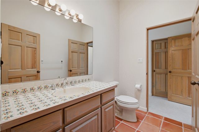 901 Allahna Way, Santa Fe, NM 87501