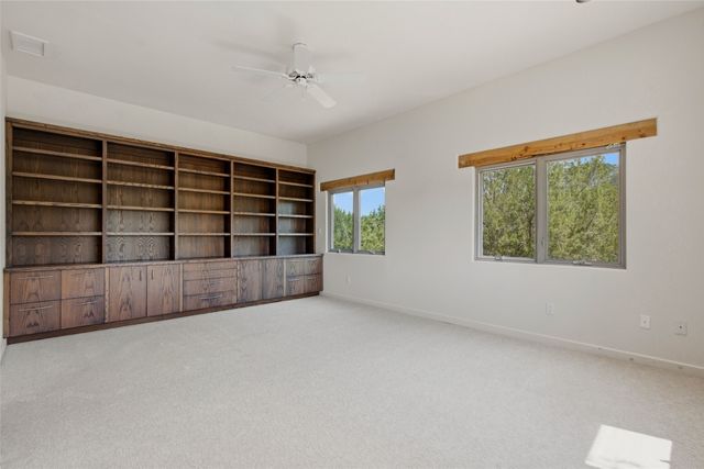 901 Allahna Way, Santa Fe, NM 87501