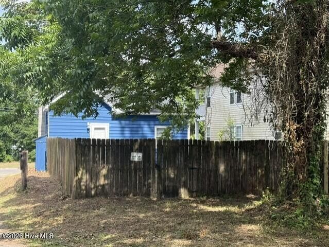 208 S 9th Street, Wilmington, NC 28401