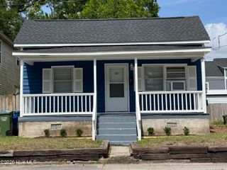 208 S 9th Street, Wilmington, NC 28401