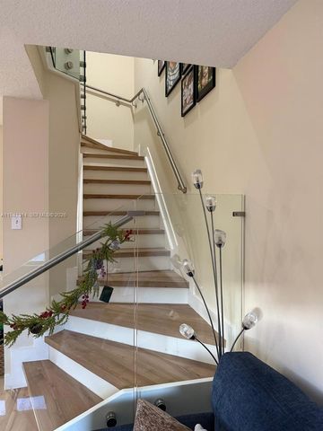 13867 SW 62nd Ter, Miami, FL 33183