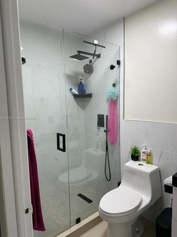 13867 SW 62nd Ter, Miami, FL 33183