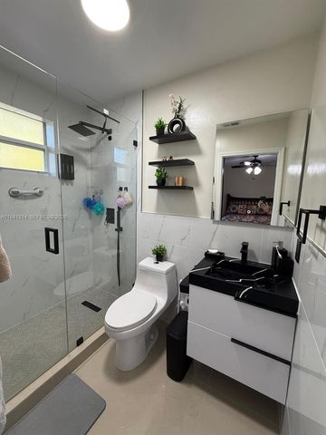 13867 SW 62nd Ter, Miami, FL 33183