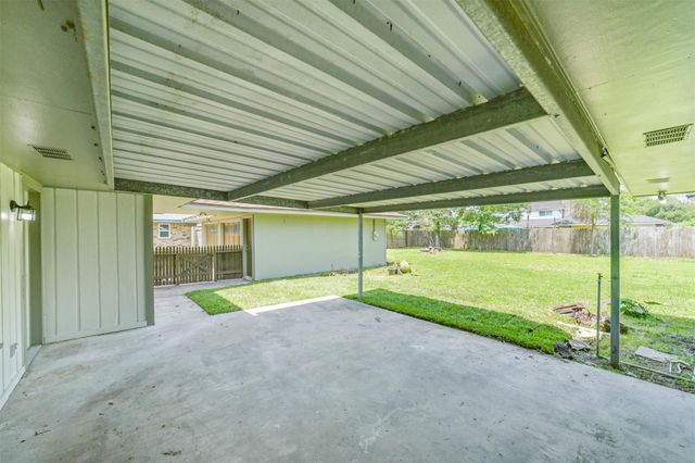 306 Red Bud Lane, Baytown, TX 77520
