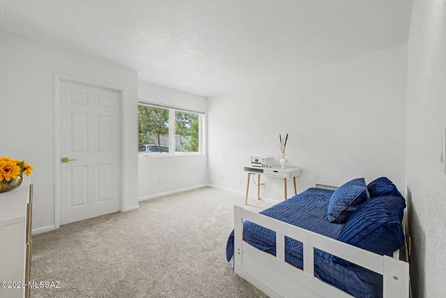 1300 N Dorado Boulevard, Tucson, AZ 85715