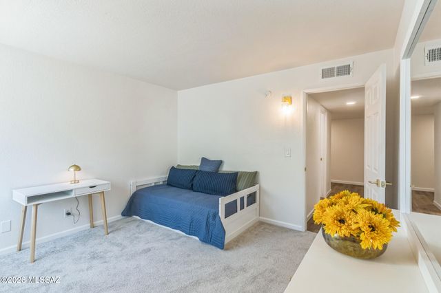 1300 N Dorado Boulevard, Tucson, AZ 85715