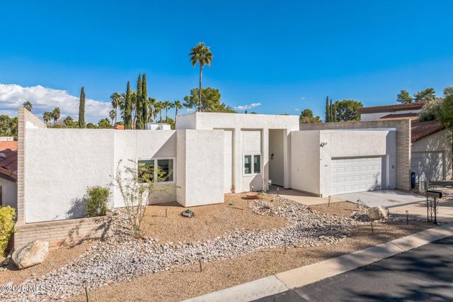 1300 N Dorado Boulevard, Tucson, AZ 85715