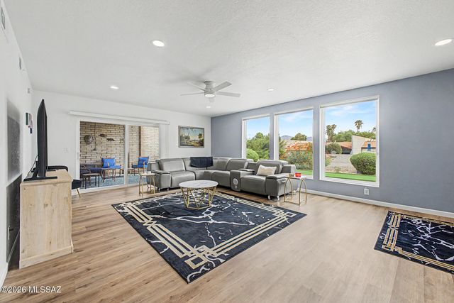 1300 N Dorado Boulevard, Tucson, AZ 85715