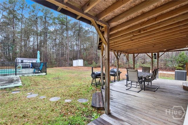 1025 Pine Needle Drive, Ellabell, GA 31308