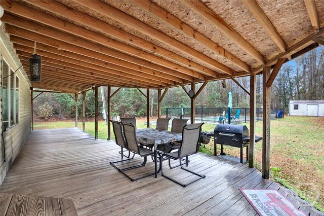 1025 Pine Needle Drive, Ellabell, GA 31308