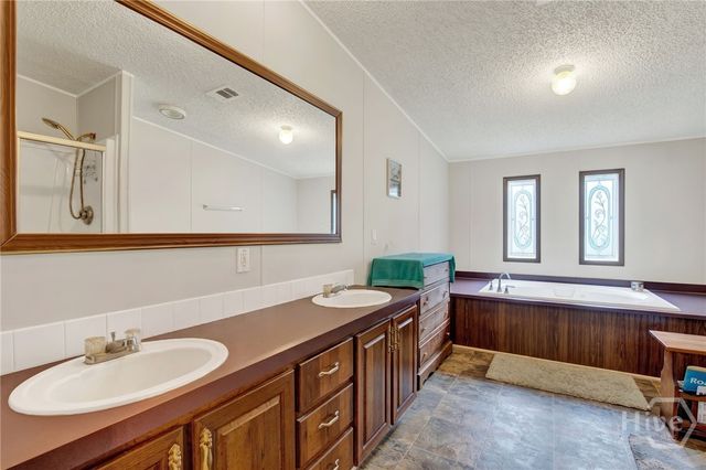 1025 Pine Needle Drive, Ellabell, GA 31308