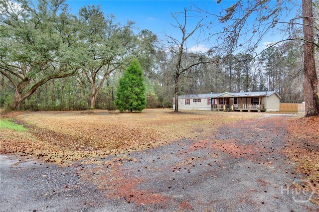 1025 Pine Needle Drive, Ellabell, GA 31308