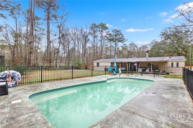 1025 Pine Needle Drive, Ellabell, GA 31308