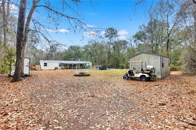 1025 Pine Needle Drive, Ellabell, GA 31308