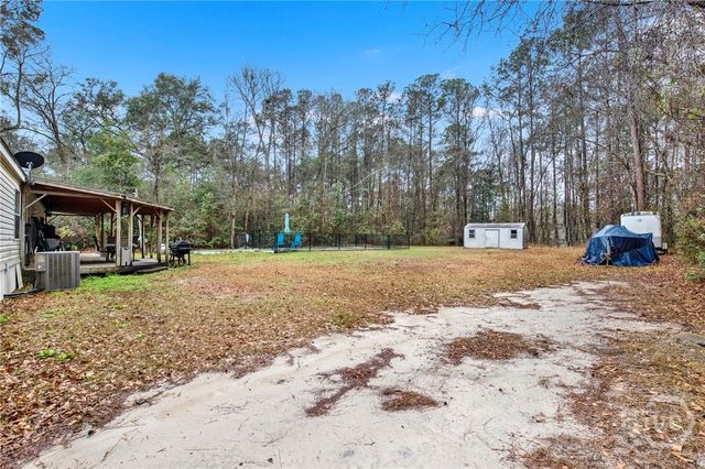 1025 Pine Needle Drive, Ellabell, GA 31308