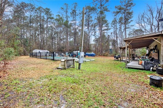 1025 Pine Needle Drive, Ellabell, GA 31308