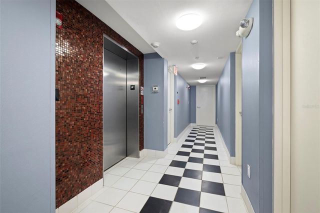 205 5TH AVENUE N 301, St Petersburg, FL 33701